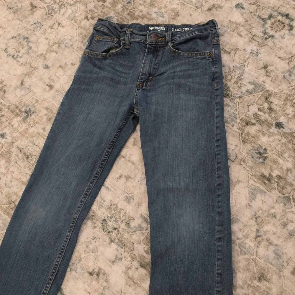 Wrangler Kids Classic Straight Leg Jeans Medium Wash Blue Size 12 Regular